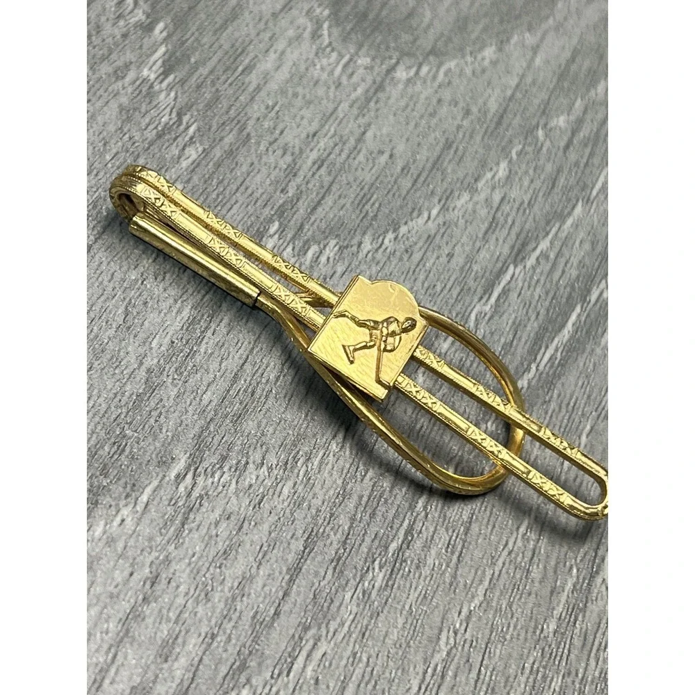 Vintage Gold Tone Hockey Player Tie Clip‎ Fashion Jewelry Sports
